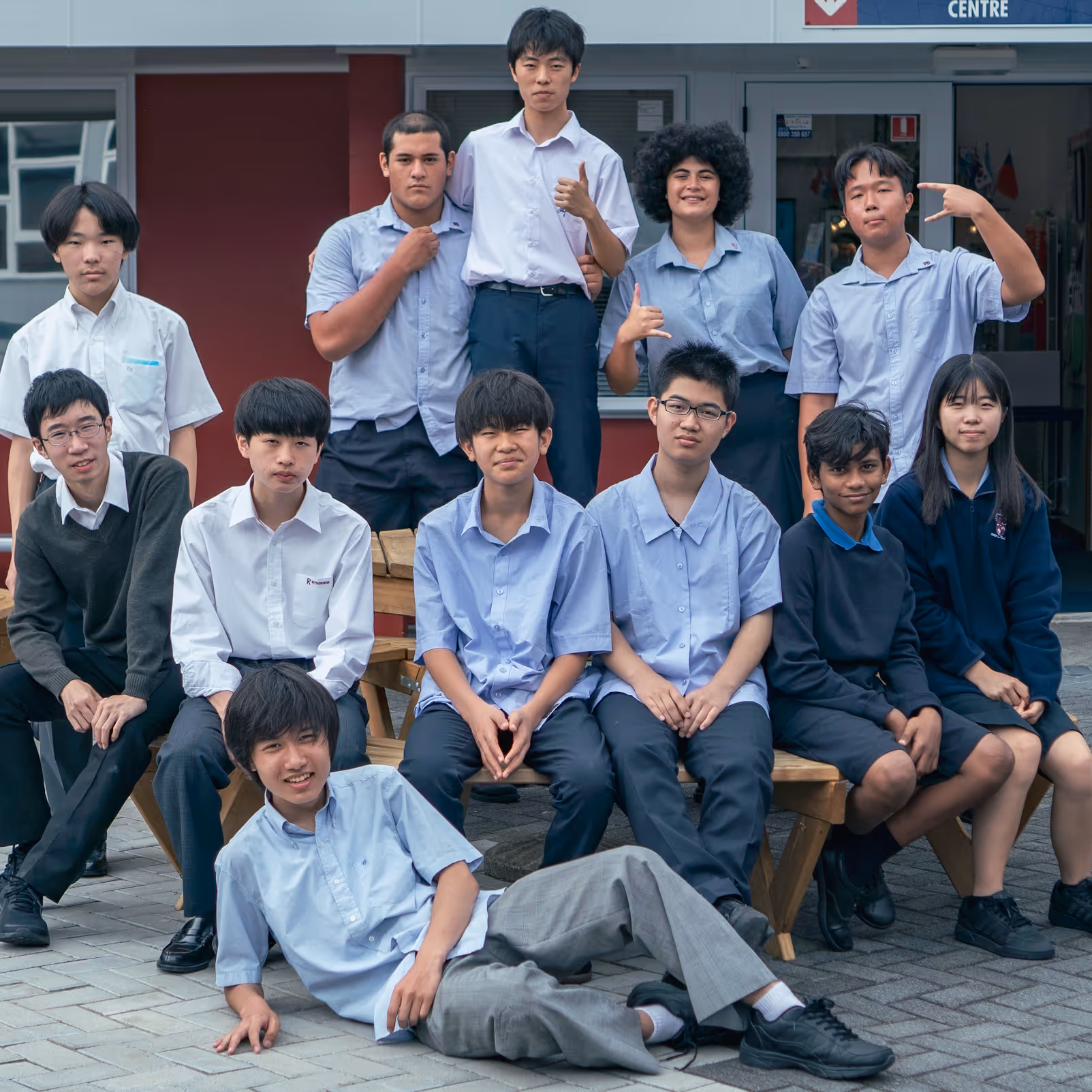 A group of Rosehill College international students together on campus